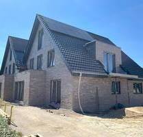 Wohnvergnügen satt! Moderne Dachgeschosswohnung im Doppelhaus in Nordwalde