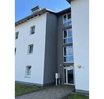 Moderne 3-Zimmer-Wohnung mit tollem Balkon in Lauf!