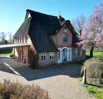 Eine besondere Liebhaberimmobilie unter Reet - unweit der Nordsee! - Sankt Michaelisdonn