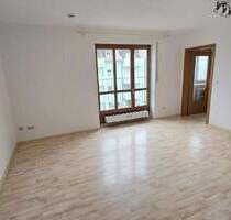 Gepflegte 1,5 Zimmer-ETW mit Balkon - Straubing