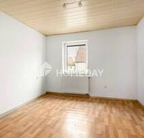Bezugsfreie 3-Zimmer-Wohnung mit EBK und Stellplatz im Herzen von Saal a. d. Donau - Saal a.d. Donau