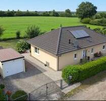Neuwertiger Bungalow in ruhiger Feldrandlage - Wohnen im Einklang mit der Natur - Niendorf-Stecknitz