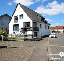 BERK Immobilien - Top gepflegtes ZFH mit gemütlichem Garten in schöner Lage von Laufach