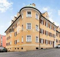 Großzügige 4-Zimmer-Wohnung im historischen Mehrfamilienhaus in Landau a. d. Isar - Landau an der Isar