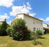 Solides Zweifamilienhaus mit zwei Wohneinheiten und Carport - nahe Rothsee ! - Hilpoltstein