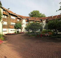 Zentral wohnen am Park - 2-Zi.-Dachgeschosswohnung mit Sonnenbalkon und TG-Stellplatz im Herzen von Bad Dürrheim!