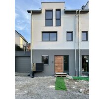 Schöne Doppelhaushälfte Neubau bezugsfertig mit Keller, Garage und Terrasse mit Garten - Ilsfeld-Auenstein