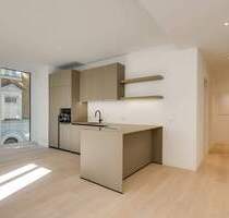 Perfekte 2-Zi.-Balk.-Whg. in Maxvorstadt: Teilmöbliert, Designerbad, Smart Home - München