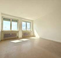 Wenn Träume wahr werden! Große und modernisierte 2,5-Zimmer-Wohnung zum Wohlfühlen, neue Böden & Bad! - Bogen