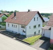 Großzügiges Einfamilienhaus - 325.000,00 EUR Kaufpreis, ca.  180,00 m² Wohnfläche in Meßstetten (PLZ: 72469) Hossingen