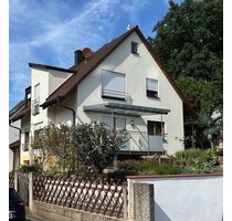 1-Familienhaus mit großem Garten und Rückgebäude in Fürth!