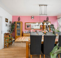 Charmante 4-Zimmer-Wohnung mit Balkon und Wohlfühlambiente. - Munster
