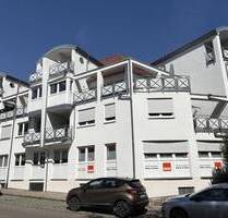 Renovierte 3-Zimmer-Wohnung mit Balkon in zentraler Lage von Laupheim mit Tiefgaragenplatz