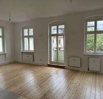 Bezugsfrei - 3-Zimmer-Albauwohnung mit Balkon - frisch saniert - Provisionsfrei - Berlin Steglitz