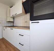 Nagelneue Küche: 2-Zimmer-Wohnung mit Balkon - Köthen (Anhalt)