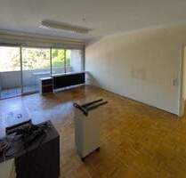 Renovierungsbedürftige 2 ½ Raum Wohnung mit Loggia auf der Mellinghofer Straße - Mülheim an der Ruhr Dümpten