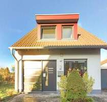 # Willich: Stadtkernnähe & Natur vereint - Stilvolles Einfamilienhaus mit Studio #