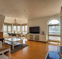 Wohnung mit Kamin, Loggia, Balkon & Tiefgaragen-Stellplatz - Hamburg