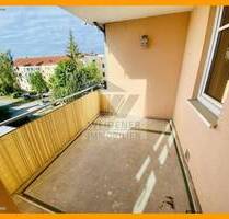 2-Raum Wohnung mit sonnigem Balkon, Garage und Dusche - Gera Innenstadt