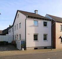 Wohnqualität mit Geschichte im Hintergrund - Dormagen / Stürzelberg