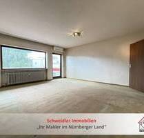 Viel Wohnraum zum fairen Preis - Schön geschnittene 3-Zimmer-Wohnung mit Potenzial & Balkon in Lauf