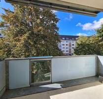 Frisch renovierte Balkonwohnung mit Fahrstuhl & modernem Wannenbad - Freiberg