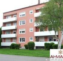 ** Helle und geräumige 3-Zimmer-Wohnung mit großer Loggia ** - Straubing