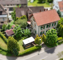 Zweifamilienhaus im Grünen mit Mieteinnahmen & idealer Pendlerlage! - Schrozberg