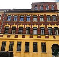Attraktive Investitionsmöglichkeit: Mehrfamilienhaus in Leipzig mit 111qm Remise