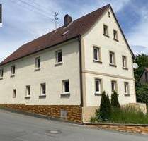 Teilsaniertes Bauernhaus in ruhiger Umgebung - Startklar für Innenausbau und Potenzial - Kulmbach Windischenhaig