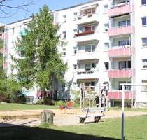 Liebe Senioren: 2-Raum-Wohnung in der Eutiner Str. 9 im 1. OG mit Fahrstuhl - Schwerin Lankow