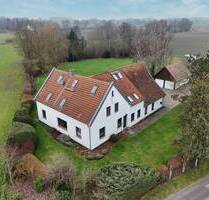 Kommen Sie nach Hause: Charmantes Landhaus mit großem Grundstück in Preußisch Oldendorf!