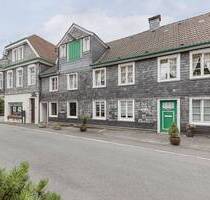Denkmalschutz trifft Altbaucharme: Wohn- und Geschäftshaus mit Stellplätzen und Hoffläche! - Wuppertal Beyenburg