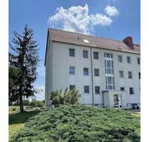 ERSTBEZUG! Sonnige Dachgeschoss-Wohnung in Stauchitz - neues Bad!