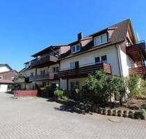 *** Sehr schöne und gepflegte 3 Zi.-Wohnung mit großem Balkon in ruhiger Lage! *** - Freudenstadt Grüntal