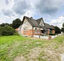 Großes Potenzial: Sanierungsbedürftige Hofstelle auf rd. 6.000 m² Grundstück mit Bachzugang - Bad Bodenteich / Schafwedel