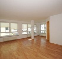 Sanierte, sonnige 3-Raum-Wohnung mit Einbauküche - Zwickau Bahnhofsvorstadt