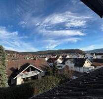 Helle DG-Wohnung mit Loggia & Weitblick - ab 01.02.2026 - Großheubach