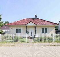 Leben wie im Urlaub - moderner Bungalow in Reichenwalde
