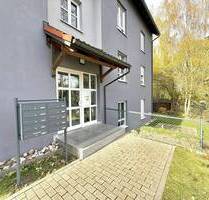 vermietete Dachgeschosswohnung mit Balkon in schöner Lage - Windischeschenbach