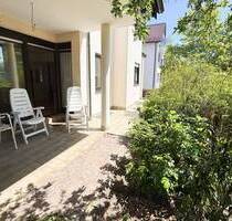 LICHTDURCHFLUTETE 3-ZIMMER-EIGENTUMSWOHNUNG MIT TERRASSE UND GARTEN - Ettlingen Bruchhausen