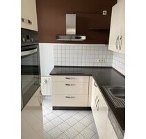 Große und vermietete 2-Zi. mit sonnigem Balkon, Lam., Wanne, SP, Aufzug und EBK in ruhiger Lage! - Chemnitz Altchemnitz