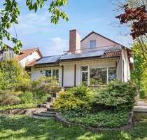 Top gepflegtes Zweifamilienhaus mit großem Garten in ruhiger Lage - Sulzbach
