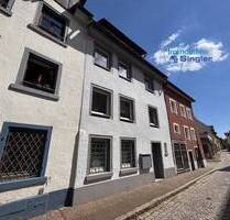 WERTSTABIL IM STÄDTLE ! - 582.000,00 EUR Kaufpreis, ca.  242,00 m² Wohnfläche in Villingen-Schwenningen (PLZ: 78050)