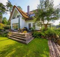 Exklusives Reetdachhaus in bester Lage von Buchholz i.d.N. - Architektenhaus mit Blick ins Grüne! - Buchholz in der Nordheide