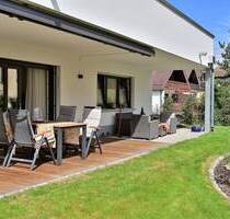 Exklusive Gartenwohnung 112 m², lichterfülltes Wohnen mit 3 Zimmer und 2 TG Stellplätzen und vielen Extras, fast wie Erstbezug - Lauf an der Pegnitz
