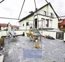 2 WOHNUNGEN ODER GROSSE 8 ZI- MAISONETTE TERRASSEN-WOHNUNG - GARTEN - DOPPELGARAGE - Adelsdorf