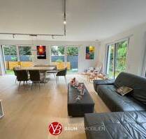 Exklusives, freistehendes Einfamilienhaus mit hochwertiger Einbauküche in Meerbusch-Büderich!
