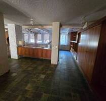 Großzügige 3 ZKB Wohnung mit 70er Jahre Charme - Ludwigshafen Mitte