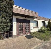 Saarbrücken ( oberer ) Rastpfuhl 1-Fam. Bungalow + 2 Garagen